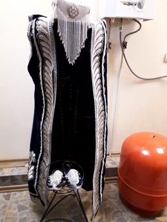 Узбекский национальный праздничный халат с чалмой