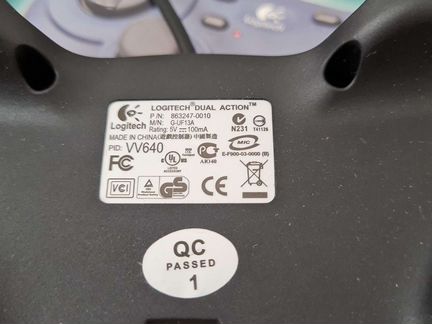Геймпад Logitech Dual Action