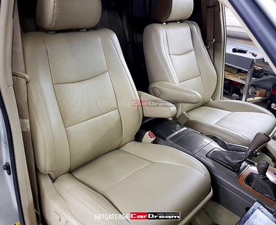 Новые кожаные сиденья Lexus GX470