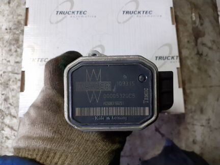 Клапан egr на Mercedes sprinter w906 om646