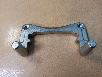 Mitsubishi ASX скоба заднего суппорта 4605A215