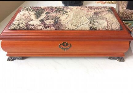 Шкатулка для украшений