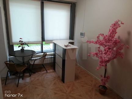 Комната 25 м² в 4-к, 1/17 эт.