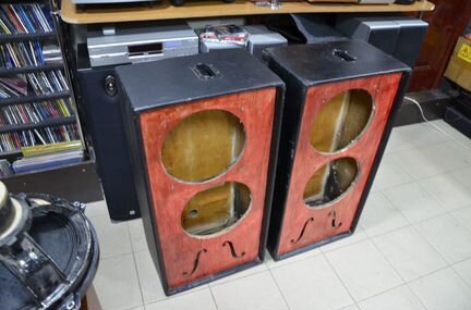 Корпуса от колонок Tesla