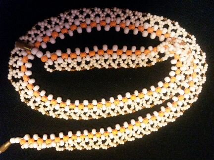 Колье из бисера бело-оранж ручная работа