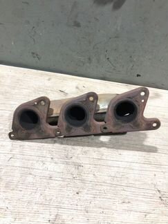 Коллектор выпускной правый Mercedes-Benz E-Class