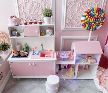 Детская кухня с плитой и водой