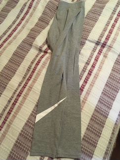 Легенсы Nike