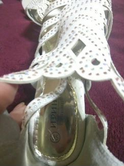 Нарядные босоножки 35 р.(22.5 см)