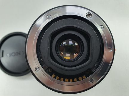 Minolta AF 28-105mm f/3.5-4.5 Xi Комиссионный