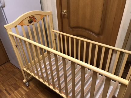 Детская кроватка