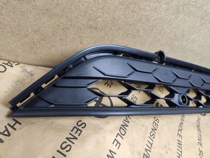 Решетка Volkswagen Tiguan 2 бампера передняя новая