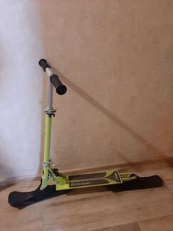 Зимний самокат или снегокат