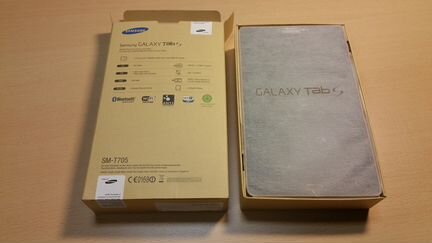 Samsung Galaxy Tab S 8.4 T705 с чехлом и коробкой