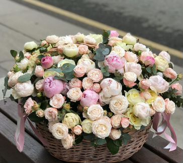 Цветы розы опт букеты 25,51,101розы доставка