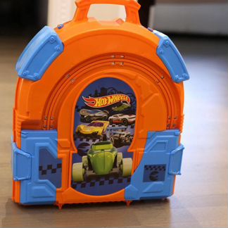 Набор с треком Hot Wheels 1:64 170см