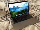 Apple MacBook Pro 256 touch bar