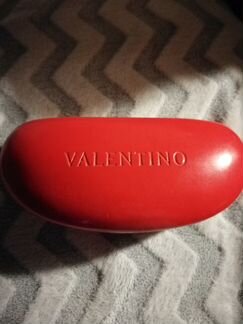 Солнцезащитные очки Valentino