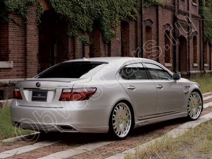 Спойлер и козырек Wald Lexus LS460