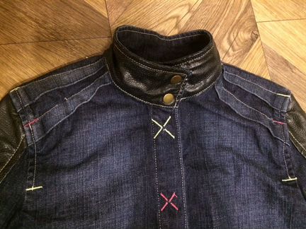 Джинсовая куртка John Richmond