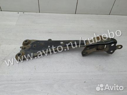 Рычаг задний левый Toyota Rav4 ZSA30 3ZR 2011