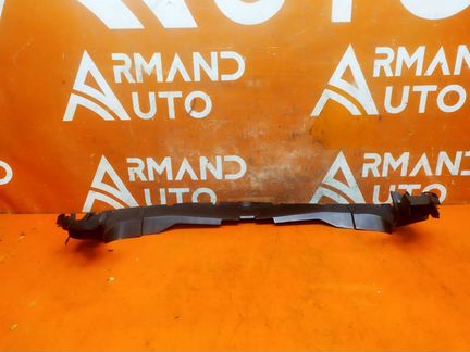 Накладка решетки радиатора передняя верхняя