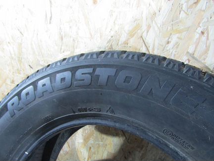 Зимние шины бу roadstone WIN guard WIN spike 235