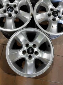 Диски бу оригинал R16 LU на Hyundai Santa Fe
