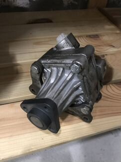 Насос гур e34 e30 почти новый. Meyle