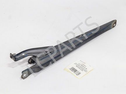 Кронштейн крепления замка капота Toyota Altezza