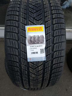 Pirelli Scorpion Winter 325/35R22