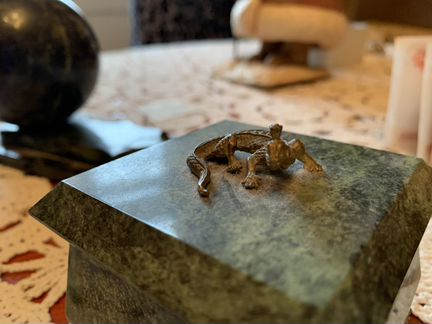 Настольный набор из змеевика