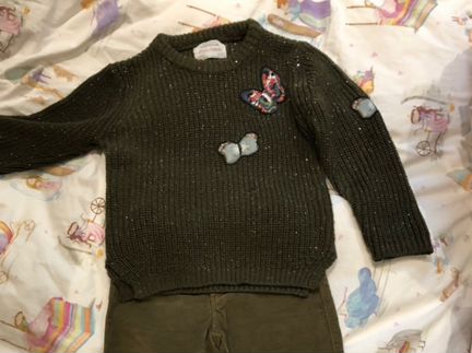 Свитер и джинсы на девочку Zara