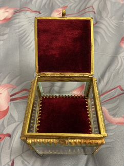 Шкатулка для украшений