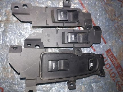 Кнопка стеклоподемника Lexus GS 3