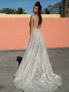 Свадебное платье в стиле бохо Berta Bridal Vladi