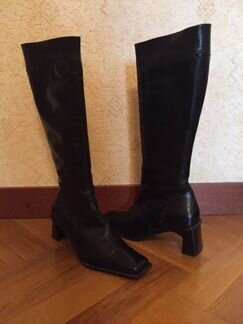 Зимние кожаные сапоги Италия 40 размер