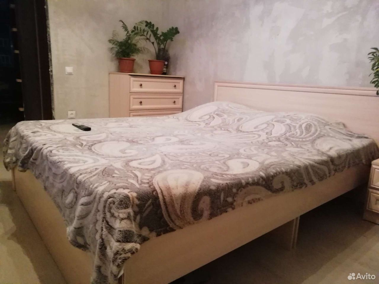 Спальный гарнитур