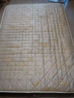 Матрас б/у 140х190