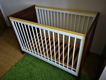Детская кроватка
