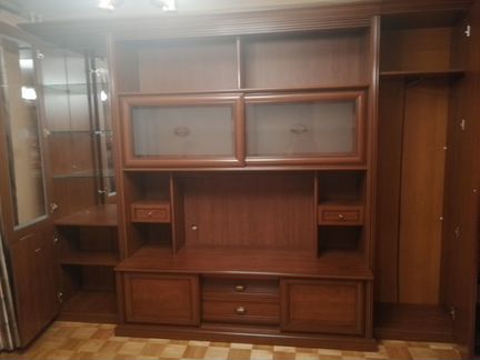 Стенка в гостиную