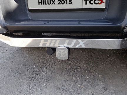Фаркоп на Toyota Hilux 2015 -2020 с нерж пластиной