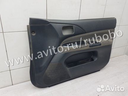 Обшивка двери передняя правая Mitsubishi Lancer 9