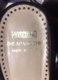 Босоножки Moschino
