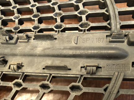 Решётка радиатора чёрная w205 AMG бампер Diamond