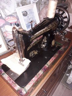 Швейная машина Singer