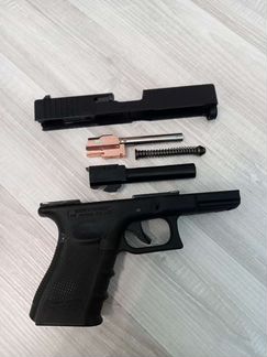 Страйкбольный пистолет WE Glock 19 Green gas