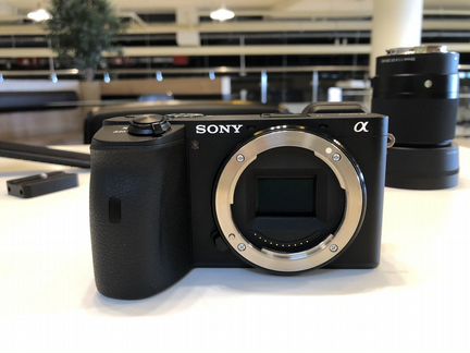 Sony a6600,Ronin SC, Sigma 30 f1,4 Sony tough 128