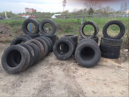 Шина грузовая бу 9 R22.5 Bridgestone из Германии