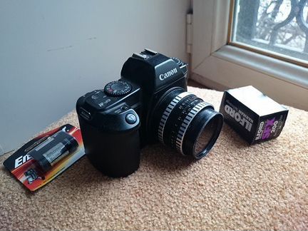 Canon EF-M Carl Zeiss Jena Pancolar 1.8/50
